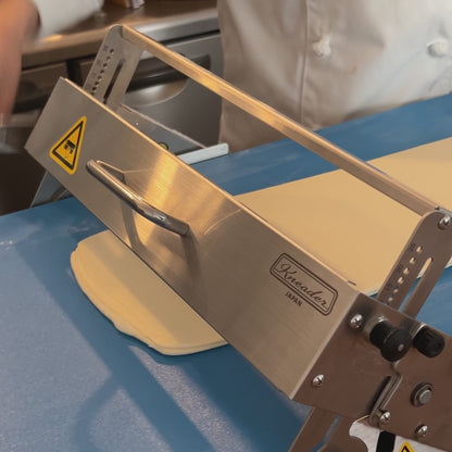 Laminoir à pâte RS201 avec planche 